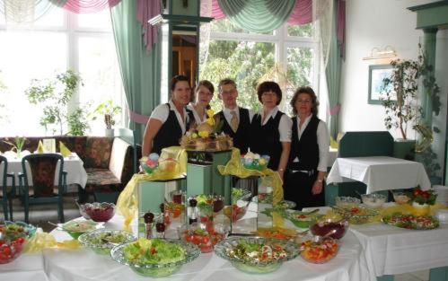 Hotel Reifenstein Kleinbartloff Екстериор снимка