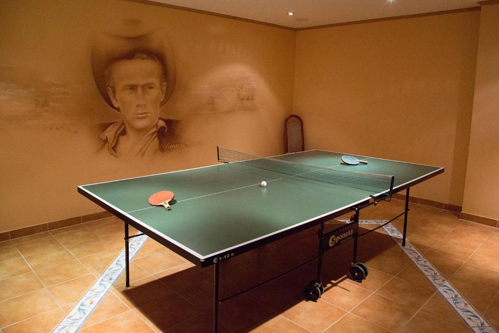 Hotel Reifenstein Kleinbartloff Екстериор снимка